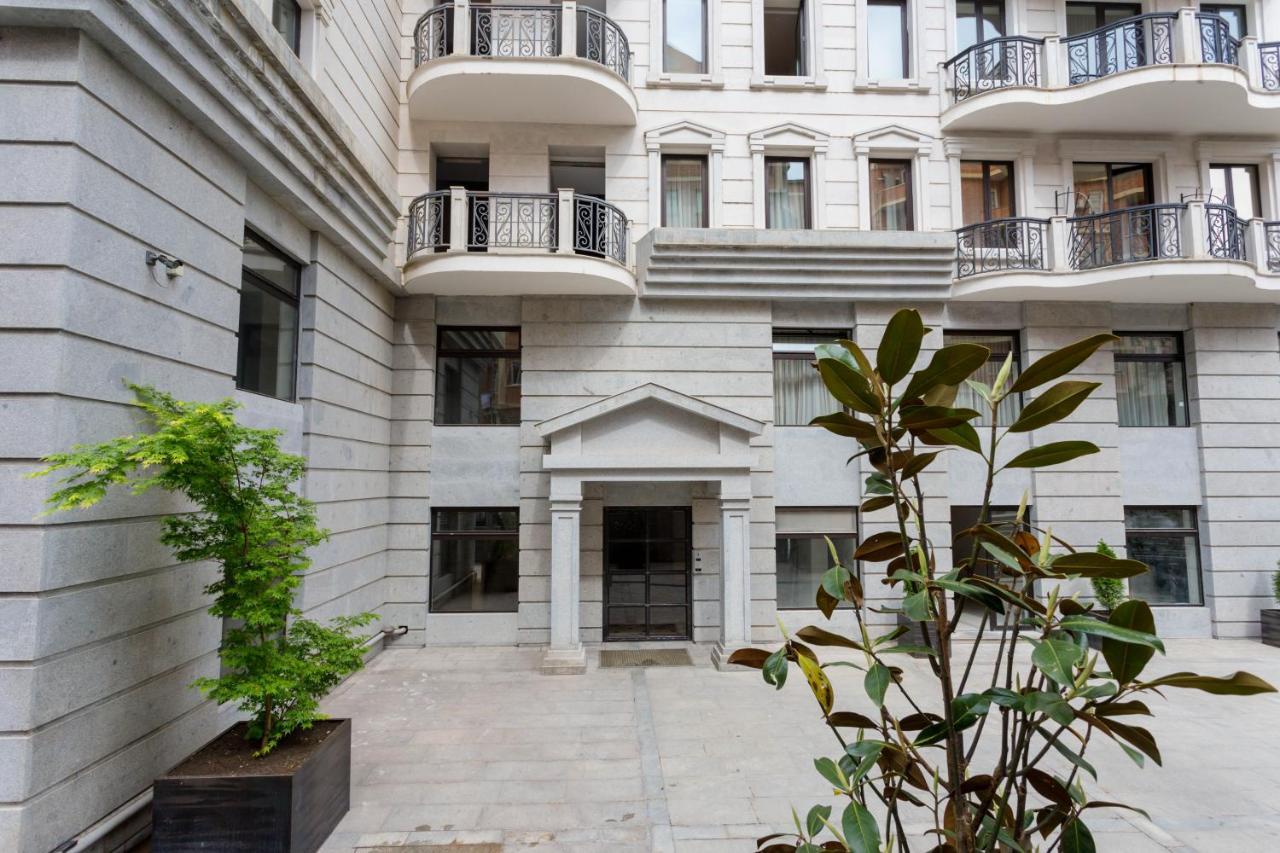 Downtown Two-Bedrom Apartment Tbiliszi Kültér fotó
